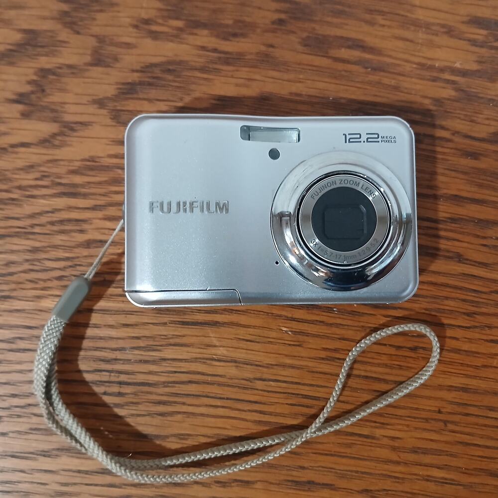Fujifilm FinePix A220 12.2MP Digital Camera Silver Tested Works w/ USB Cable